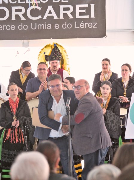 Saúdo institucional
