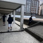 Grabando en el patio