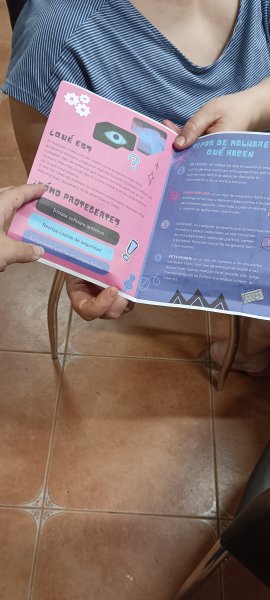 2ESO Difusión díptico de malware